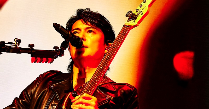 福山雅治、デビュー35周年記念し7年ぶりドームライブ発表 | オリコン