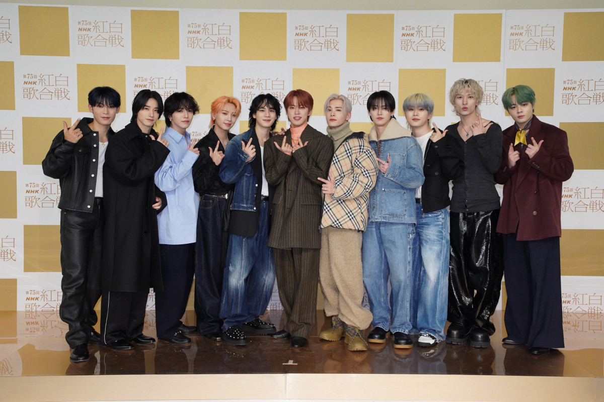 画像・写真 | 【紅白】JO1、“LOVEハート”受け渡し 高度テクに視聴者