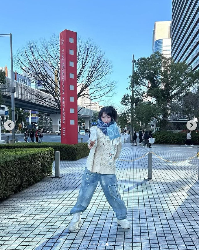 画像・写真 | あのちゃん、サイドポニー×冬服コーデに反響「キュートさ