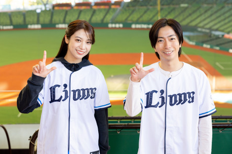 『LIONS CHANNEL』MCに就任した河合郁人（右）と番組3年目の山口清香 （C）テレ玉 