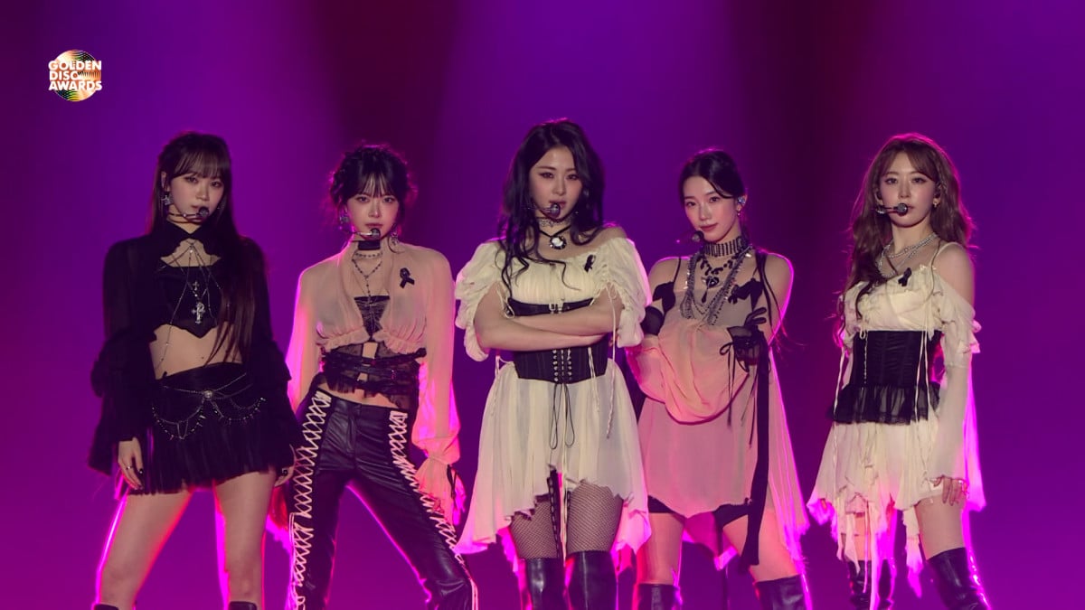 GDA】LE SSERAFIM、2冠獲得で決意「恩返しができるような1年に