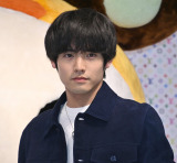 2025N̖ڕẂux`vX100LvƖԑ^q񁁁wuLOUIS VUITTON ~ MURAKAMIvGfBVRNV POP-UP STORExtHgR[ iCjORICON NewS inc. 