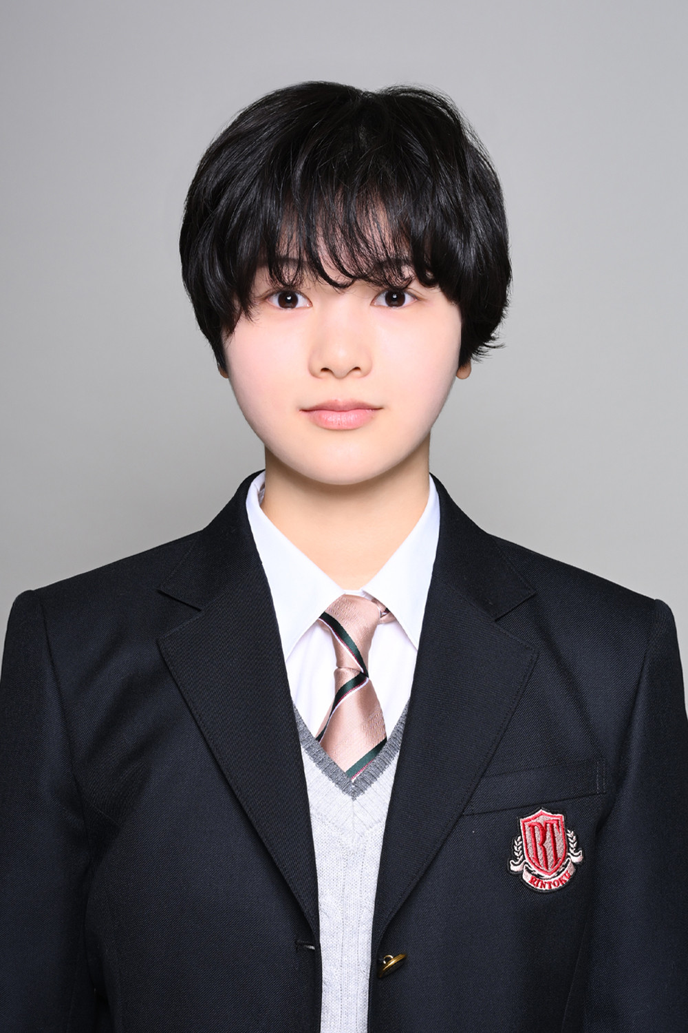 日曜劇場『御上先生』生徒紹介 出席番号（23）名倉知佳役・白倉碧空