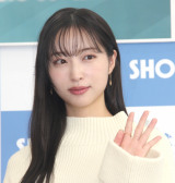 �Z���g�E�t�H�[�X30���N�L�O�������A���u�b�N�wJewels�x�����L�O�C�x���g�ɓo�ꂵ���їC�� (C)ORICON NewS inc. 