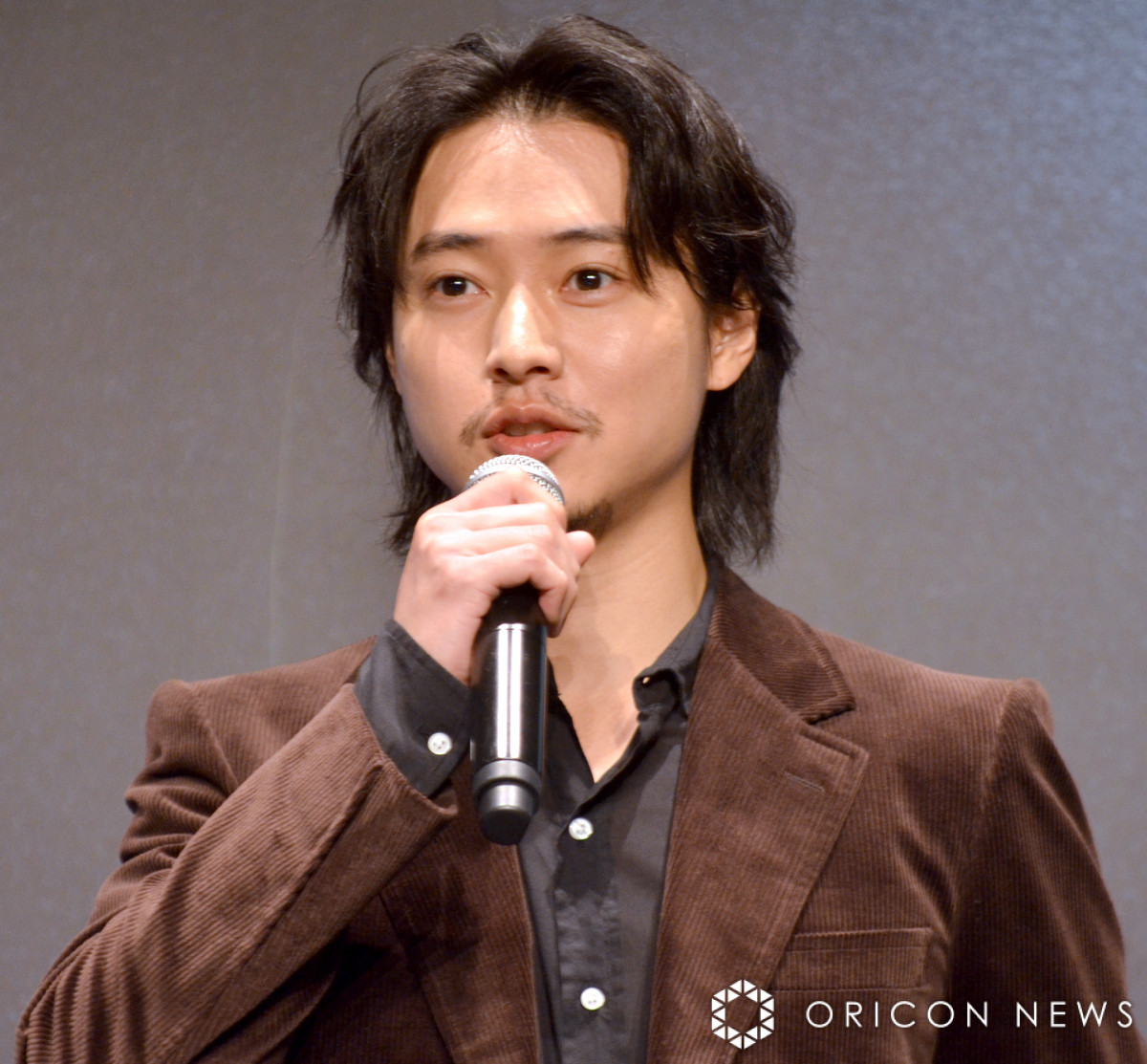 X}zuhunubia(krA)v̐Vi&VCM\ɓodR茫l (C)ORICON NewS inc. 