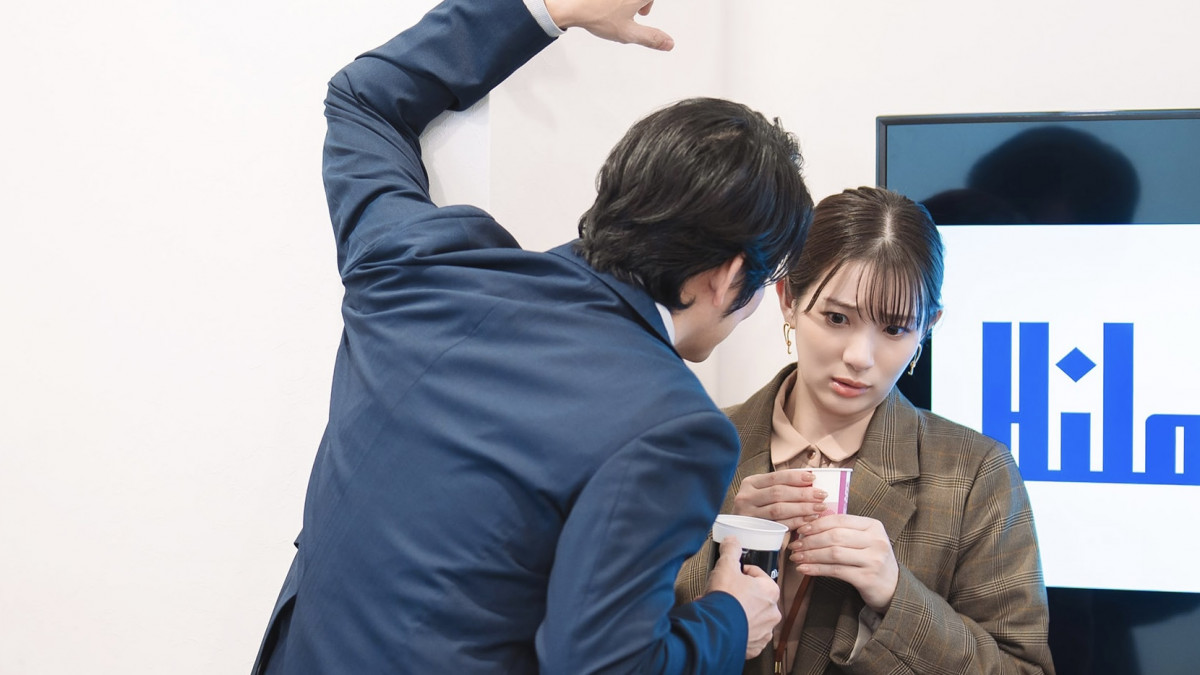 足立梨花、平岡祐太に“大人のキス”を迫られる『マイ・ワンナイト