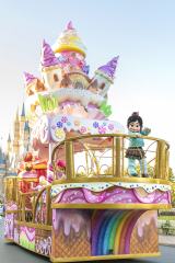 wfBYj[Epp[Ux̑3ew@lỹXEB[cE|bvE[hx̃V[wCbcEAEXEB[ct^C!x(C)Disney 