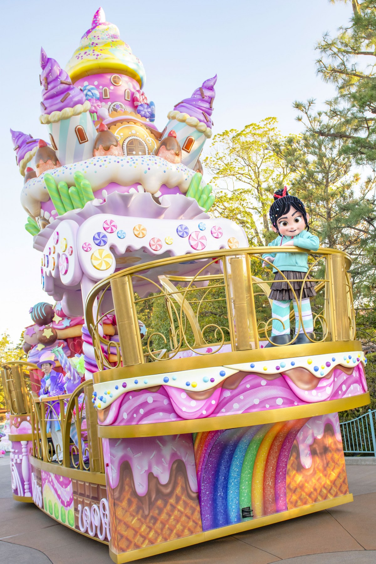 wfBYj[Epp[Ux̑3ew@lỹXEB[cE|bvE[hx̃V[wCbcEAEXEB[ct^C!x(C)Disney 
