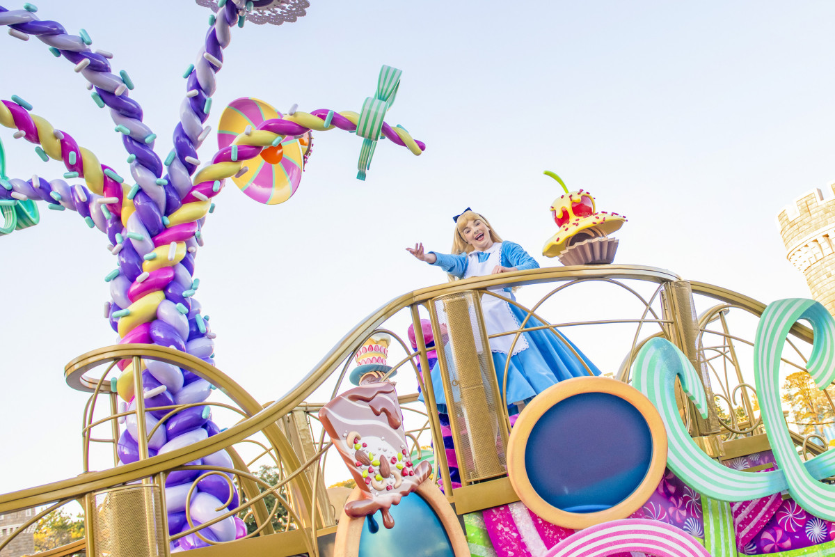 ヴァネロペ パルパルーザ TDL、ヴァネロペ主役の新パレード 登場キャラは19人・フロート6