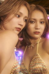 �H���X�~�������ʐ^�W ��l�̐F��&�����̃{�����[���Ŗ��� ���E�M���M���̃����W�F���[�p�� 