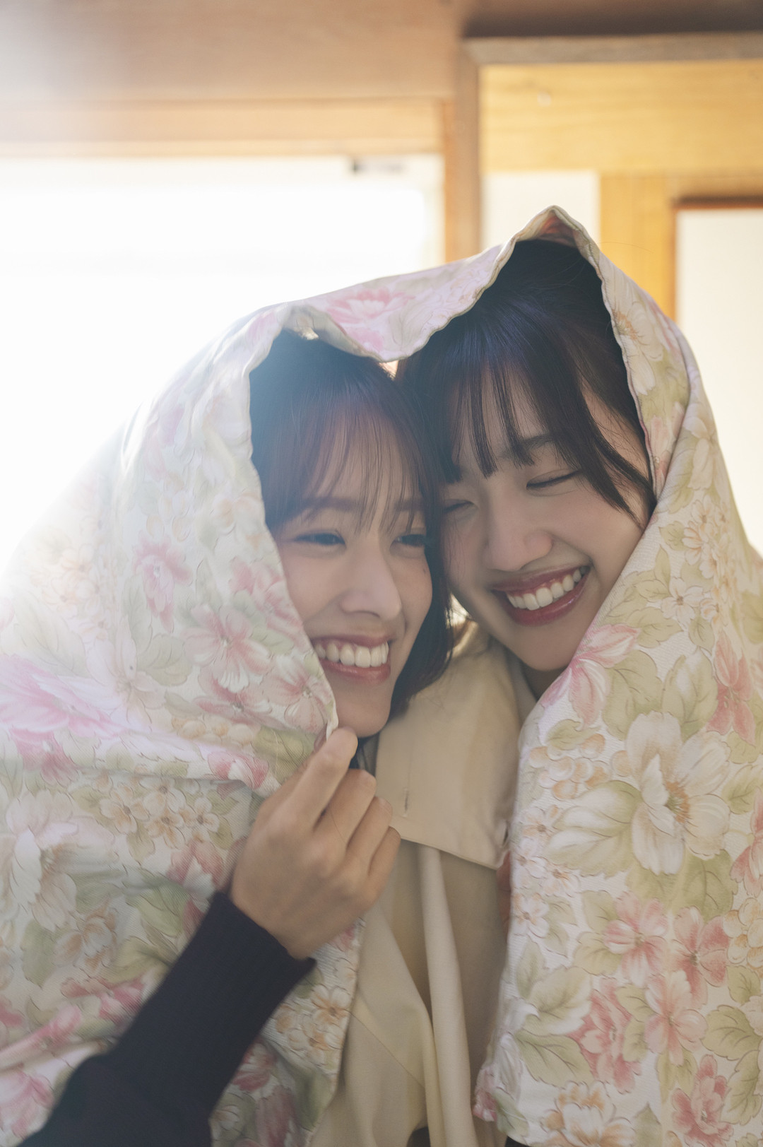 日向坂46佐々木久美＆佐々木美玲、“W佐々木”で『B.L.T.』表紙に登場