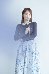 高山一実、大人のフェミニティ醸し出す… CELFORD特別企画に登場