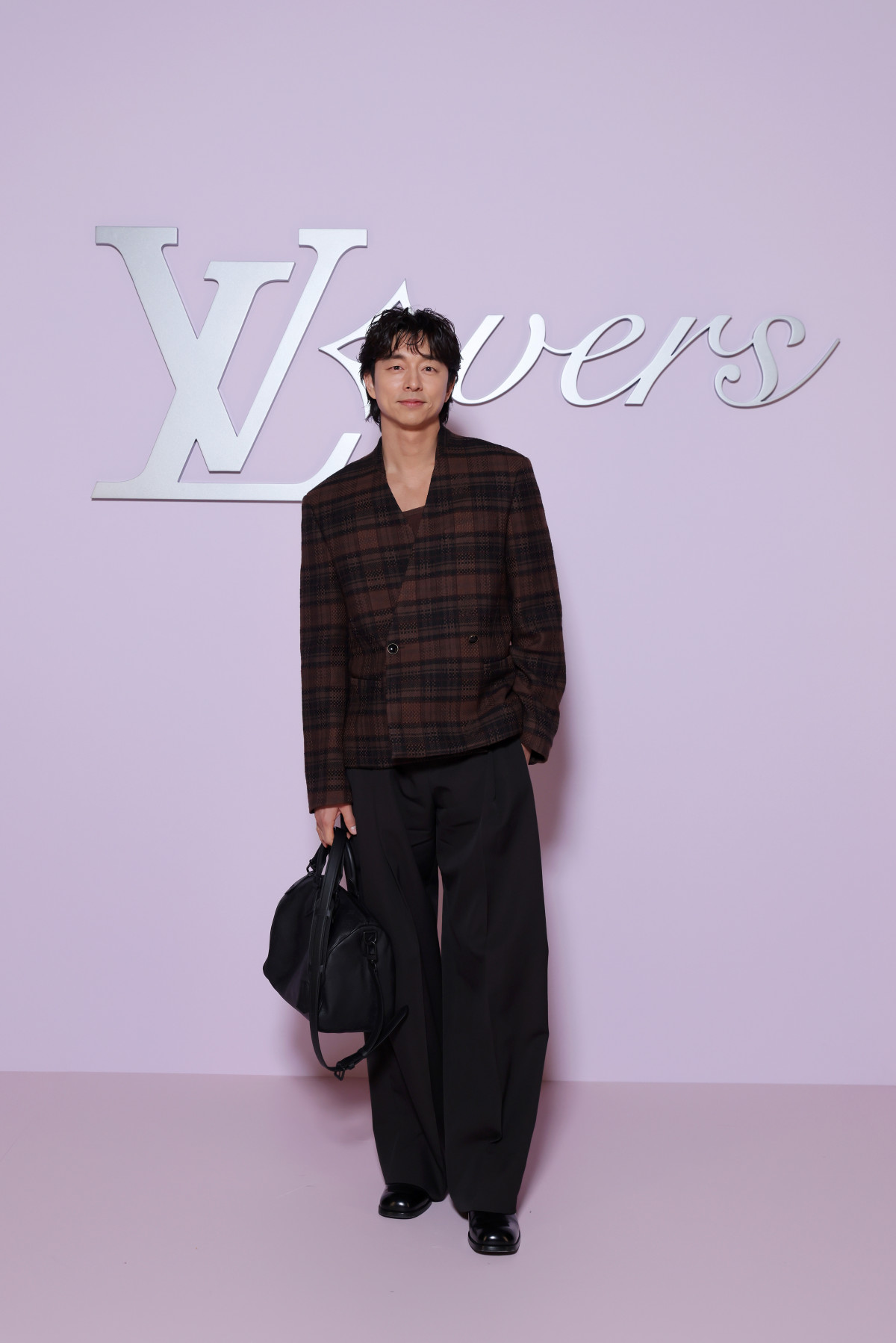 CEBg 2025H~YERNV V[ɗꂵRE (C)LOUIS VUITTON 
