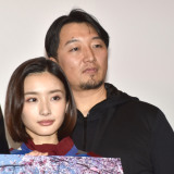fwʃC_[Kb`[h GRADUATIONS/zbp[1̂͂₷݁xIfɓodRē(E) (C)ORICON NewS inc. 