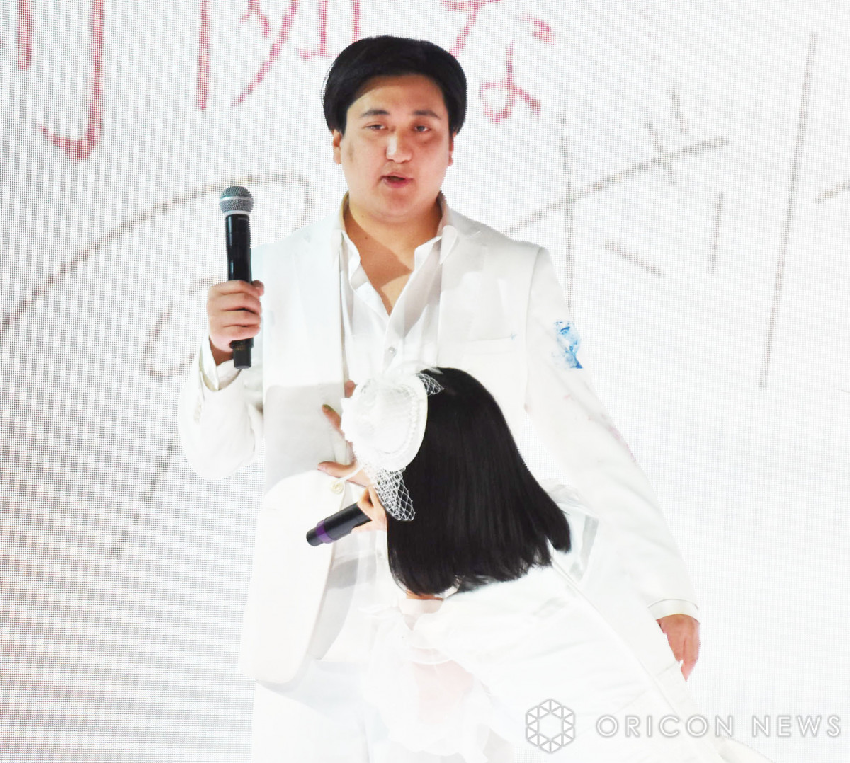 ȃAC{[AowႢȂxW[fr[LOCxg̖͗l(C)ORICON NewS inc. 