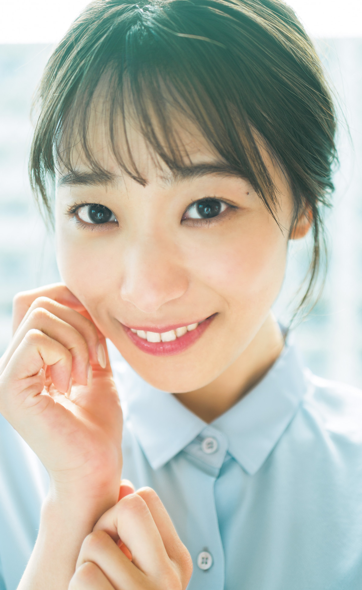 柏木由紀さん サイン入りTシャツ (L) 写真集 ヤンジャン 3Dポスター 画像・写真 | 柏木由紀、大人の色気まとう『ヤンジャン』表紙＆巻頭