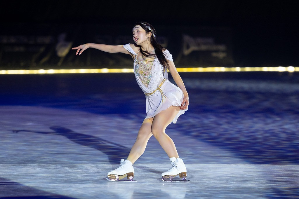 宇野昌磨、本田真凛がスイスで“魔法”演技 ステファン・ランビエール