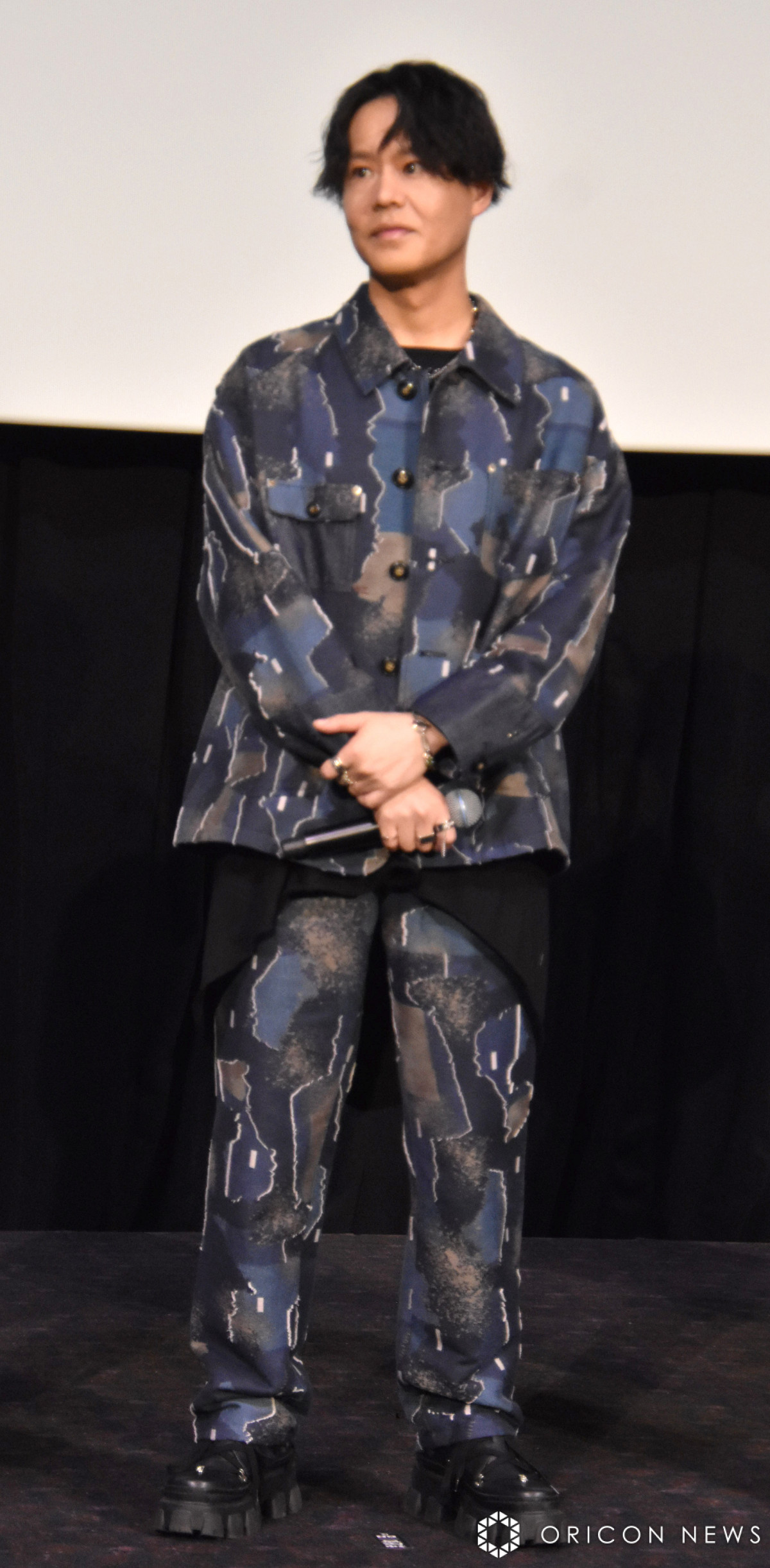 fwqvmVX}CN -Division Rap Battle-xIv~Aʉ 䂠ɏoȂ_WY (C)ORICON NewS inc. 