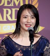 FRIDAYn40thLOwOf~[ܔ\E܃Zj[xɓoꂵR₩ (C)ORICON NewS inc. 