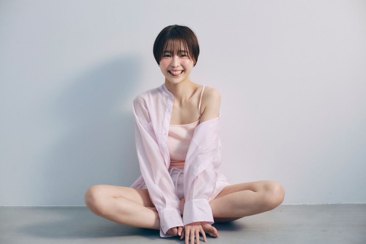 渡邊渚“独占カット”到着 公式サイト＆メンバーシップサイトが