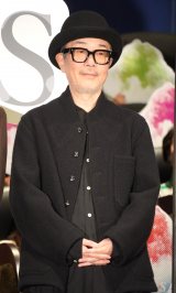 �f��w�t�@�[�X�g�L�X 1ST KISS�x�������䂠�����ɓo�d���������[�E�t�����L�[(C)ORICON NewS inc. 