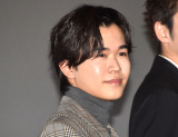 fw쐶̓̃Yx̌JLO䂠ɓodؕ iCjORICON NewS inc. 
