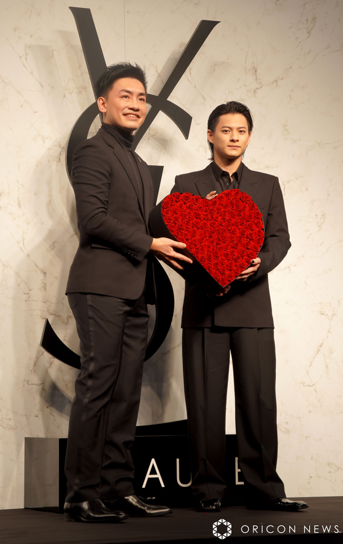 uVwCET[E{[eAoT_[x\&WEB CMIvɓoꂵ()CET[E{[eƕWE`A쎇s (C)ORICON NewS inc. 