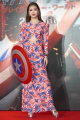 �f��w�L���v�e���E�A�����J:�u���C�u�E�j���[�E���[���h�x�W���p���v���~�A �t�H�g�R�[���ɓo�d�������c�j�R�� (C)ORICON NewS inc. 