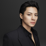 VuCET[E{[eAoT_[vɏACNumber_iE쎇s(C)YSL BEAUTY 