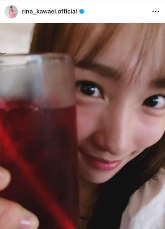 ��h���ށu���N�̓f�r���[15���N�ł�����܂��v�i�ʐ^�̓C���X�^�O���� ��rina_kawaei.official ���j 