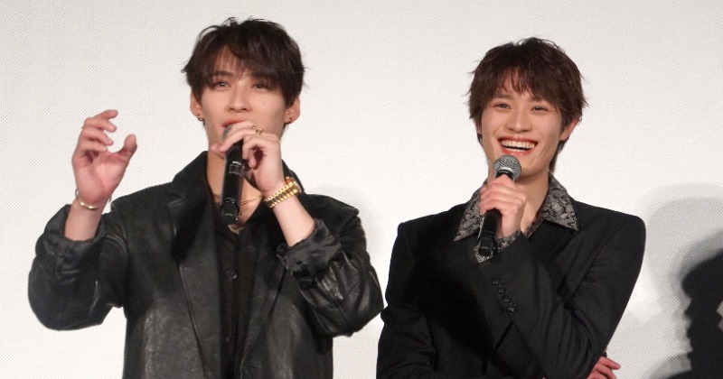上村謙信 関哲汰 フォトグレイ 関哲汰、上村謙信に顎クイ&後頭部ポンポン「かわいいなっ