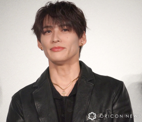 上村謙信 関哲汰 フォトグレイ 画像・写真 | 上村謙信＆関哲汰、仲良し＆シリアスな“ニコイチ