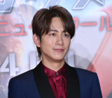 �f��w�L���v�e���E�A�����J�F�u���C�u�E�j���[�E���[���h�x�W���p���v���~�A���䂠�����ɓo�d�����a�[�~�� �iC�jORICON NewS inc. 