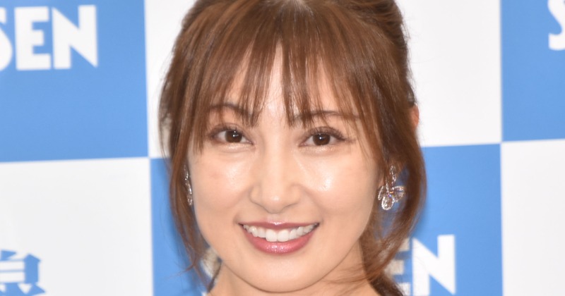 熊田曜子“早着替え動画”を公開「セクシー」「ドキドキしました…」