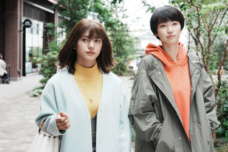 �h���}�w���ƂȂ�R���v���b�N�X�x��ʎʐ^�iC�j��X����Elibre/NBC���j�o�[�T���E�G���^�[�e�C�����g�W���p�� 