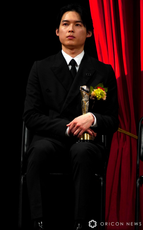 �w2024�N ��98��L�l�}�{��x�X�g�E�e���x���܎��ɓo�d����SixTONES�E�����k�l �iC�jORICON NewS inc. 