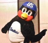 �w�΋�Y���2000�����o������L�҉�x�ɓo�ꂵ���΋�Y (C)ORICON NewS inc. 