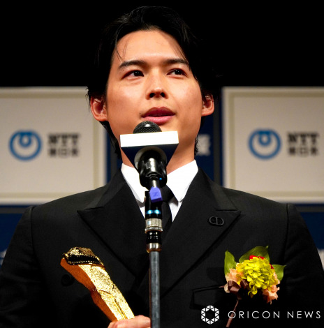 �w2024�N ��98��L�l�}�{��x�X�g�E�e���x���܎��ɓo�d����SixTONES�E�����k�l �iC�jORICON NewS inc. 