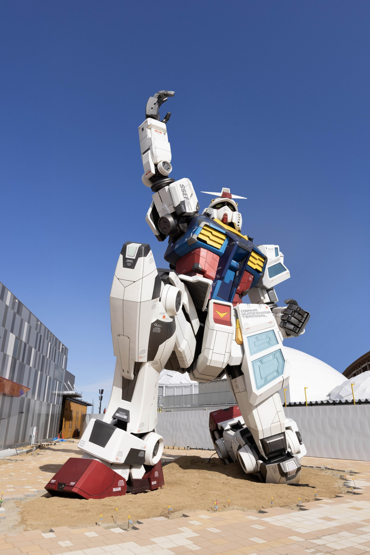 どうみてもガンダム！？カミキバーニングトランジェントゴースト