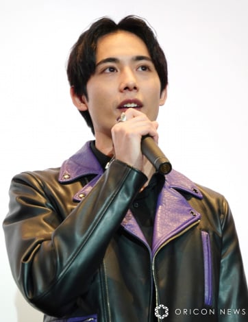 fwʃC_[Kb`[h GRADUATIONS^zbp[1 ̂͂₷݁x䂠ɏoȂёז iCjORICON NewS inc. 