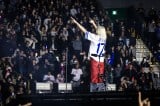 リンキン・パーク、新ボーカル・エミリーの魅力あふれる来日公演2日目　大谷翔平のベースボールシャツ姿も【ライブレポート】 