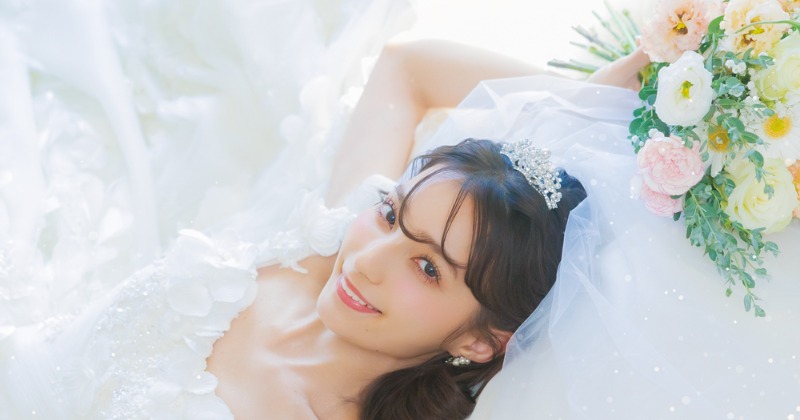 高野麻里佳“純白ドレス”から“部屋着”まで…幅広い魅力振りまく