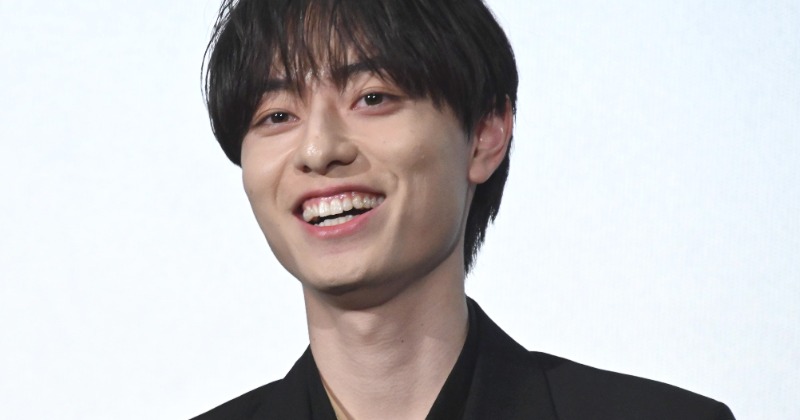 作間龍斗、ACEesとして初公の場 山下美月とW主演映画舞台あいさつで