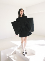 日向坂46金村美玖、『bis』表紙＆10P特集で挑戦的な春コーデ