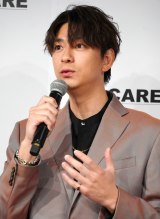 �wV3 �C���e���W�F���g �t�@���f�[�V���� �V���i���\��x�ɓo�d�����O�Y�ĕ� (C)ORICON NewS inc. 