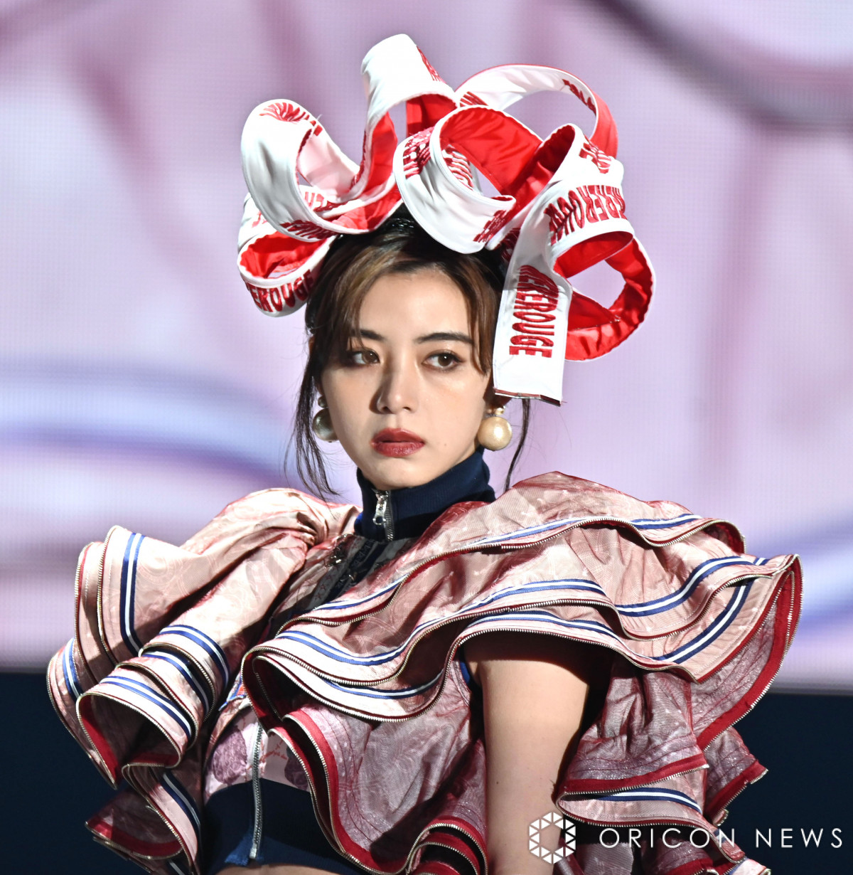 TGC】池田エライザ、カリスマ感あふれるランウェイ 個性派ルックを