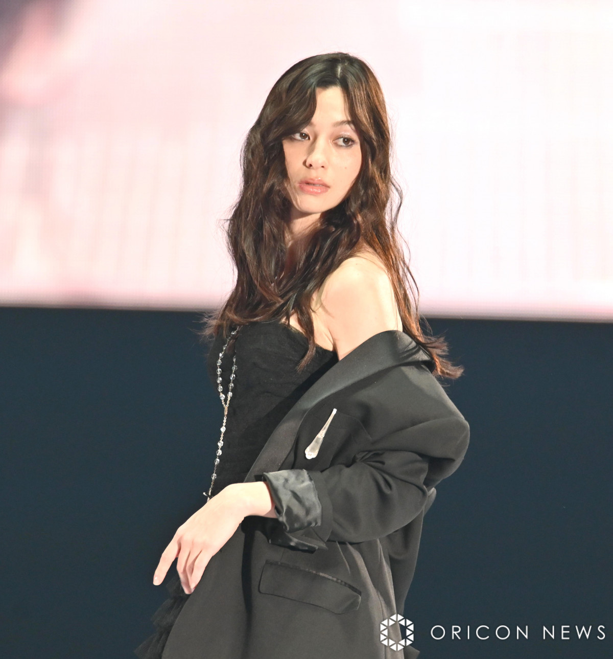 TGC】中条あやみ、トップバッターで圧巻の美 『TGC』27回連続出演