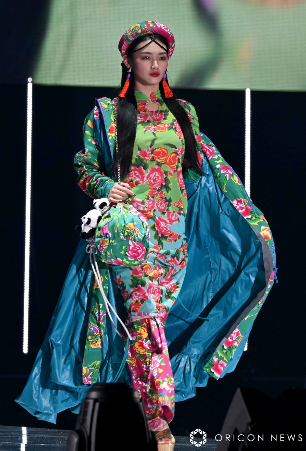 w40 }Cir K[YRNV 2025 SPRING/SUMMERxɏoN46ERV (C)ORICON NewS inc. 