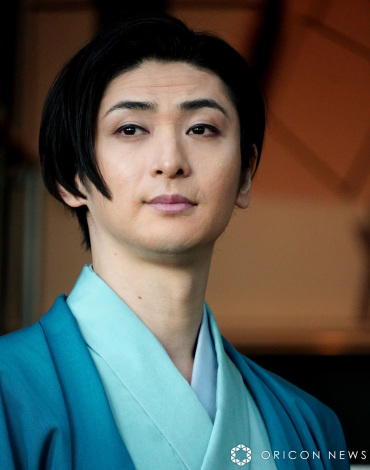 昭和元禄落語心中 舞台写真　アクリルスタンド　古川雄大 ミュージカル『#昭和元禄落語心中』グッズ発売🪭 🪭アクリル