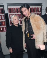 �w�t�F���f�B 2025-26�N�H�~ �E�B�����Y�E�����Y�R���N�V�����x�ɎQ������Snow Man�E�ڍ��@ 